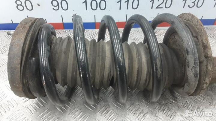 Стойка амортизатора переднего правого BMW X5