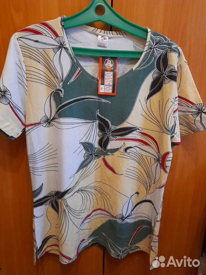 Кофточки 50-52размера