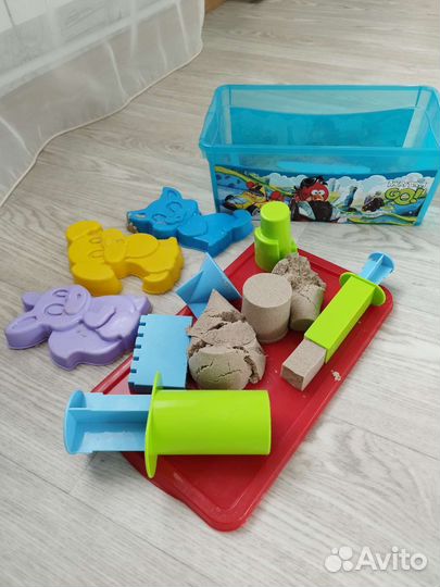 Кинетический песок с формочками