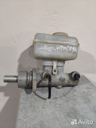 Главный тормозной цилиндр Skoda Octavia 1 (A4)