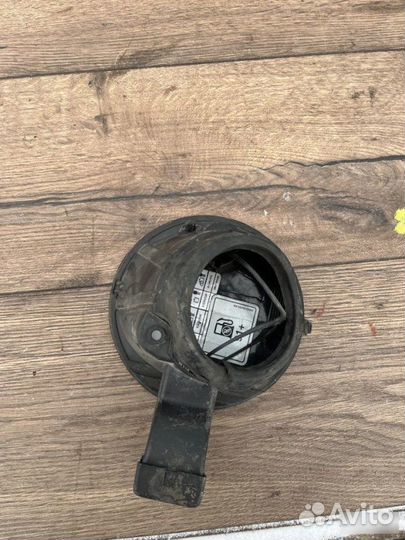 Лючок бензобака Ford Focus 1 1