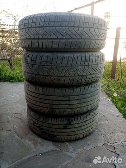 Hankook Dynapro HL2 RA35 225/55 R18 98H