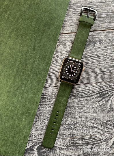 Кожаный ремешок на Apple watch