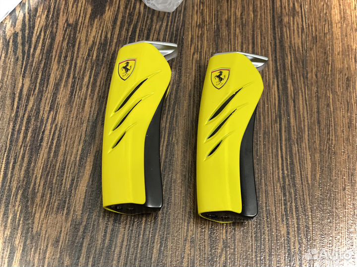 Marlboro Ferrari коллекционная турбо зажигалка