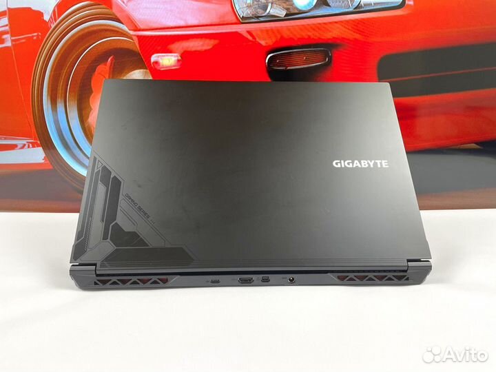 Игровой Ноутбук Gigabyte G5 / RTX 4050 / Core i5