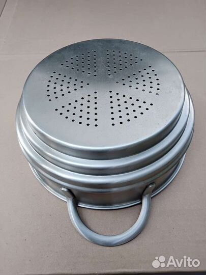Кастрюля из нержавейки новая 6л.Пароварка-вставка