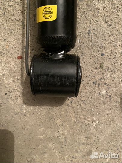 Новые задние амортизаторы Monroe Reflex E1307