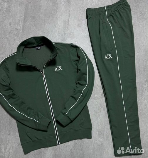 Спортивные костюмы Armani эргономичные