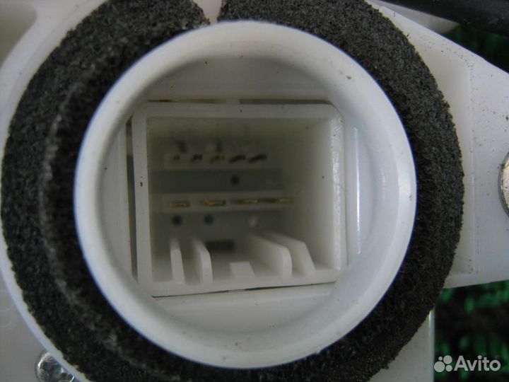 Замок двери задней правой Honda CR-V 3 (RE) 2008