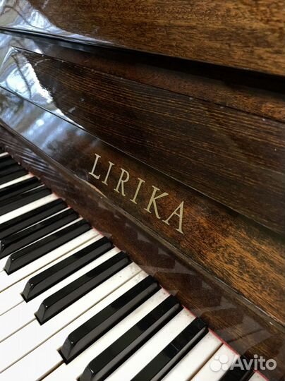 Пианино Lirika