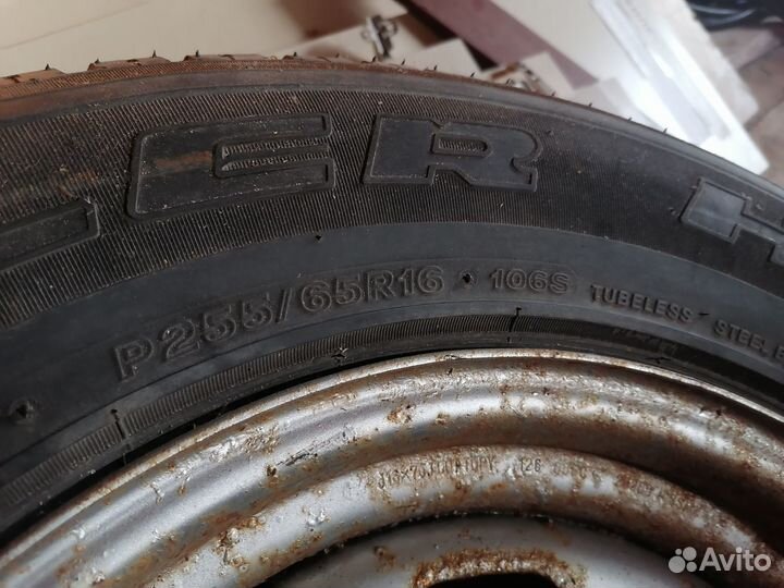 Bridgestone Dueler H/T D689 255/65 R16