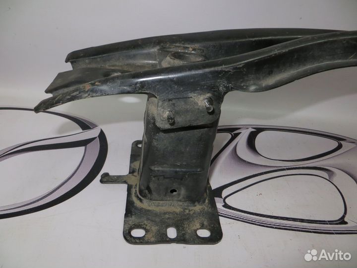 Усилитель заднего бампера VW Tiguan 2