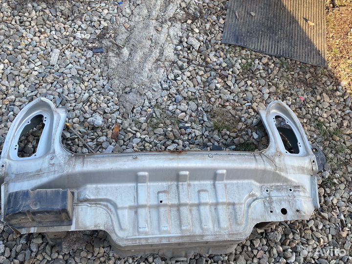 Задняя панель Chevrolet Lanos