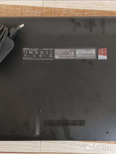 Ноутбук Asus r540y