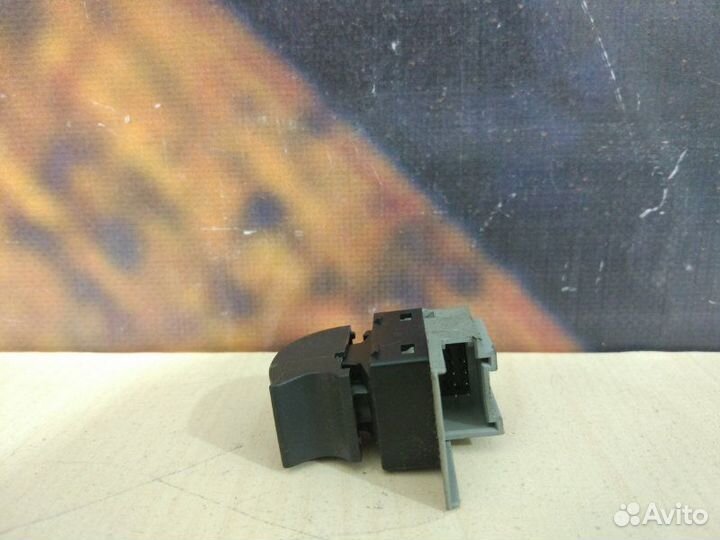 Кнопка стеклоподъемника Audi Allroad C5 BES 2004