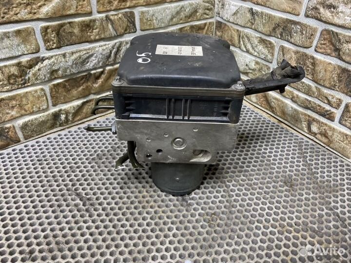 Блок управления тормозами/насос ABS Mercedes-Benz