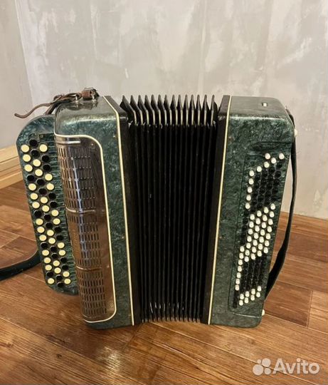 Баян. Продам баян