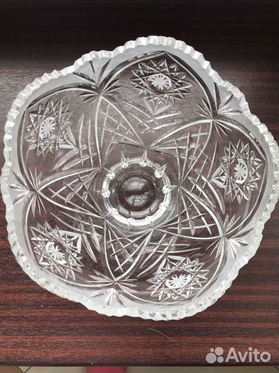 Хрустальные салатники и вазы