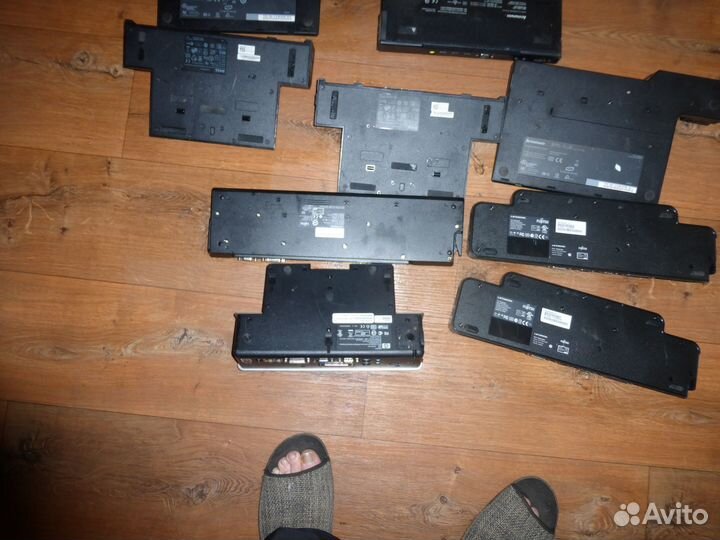 Док станция