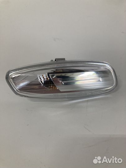 Указатель поворотов левый 308,3008,5008, 6325G5