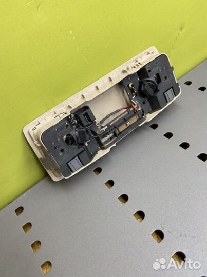 Плафон задний Mazda 6 GG