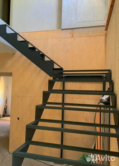 Лестницы Установка