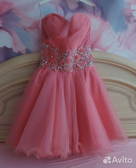 Нарядное платье