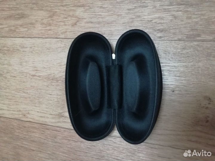 Футляр для очков