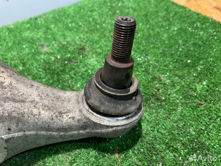 Рычаг подвески нижний передний левый Volkswagen