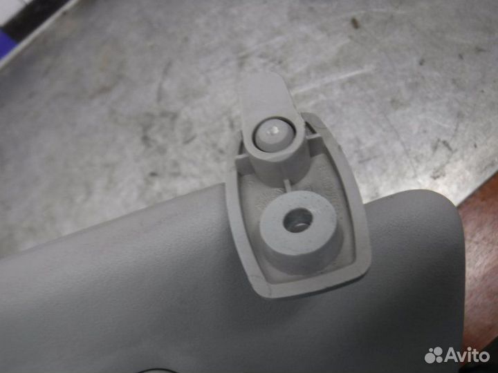 Козырек солнцезащитный правый Opel Corsa D Z12XEP