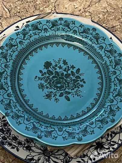 Тарелки набор и одна