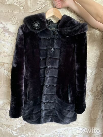 Шуба мутоновая с капюшоном