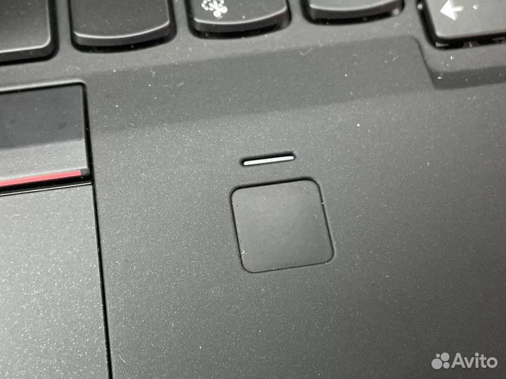 Ноутбук Lenovo ThinkPad X1 Carbon Gen5 2K