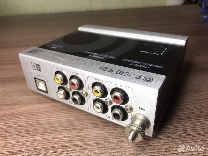 Traktor audio 4DJ звуковая карта