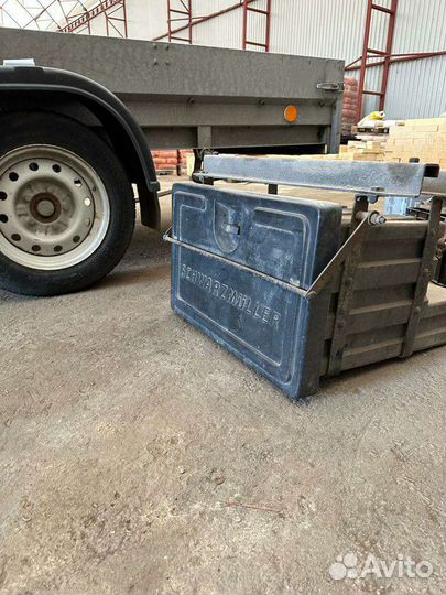 Инструментальный ящик на грузовик