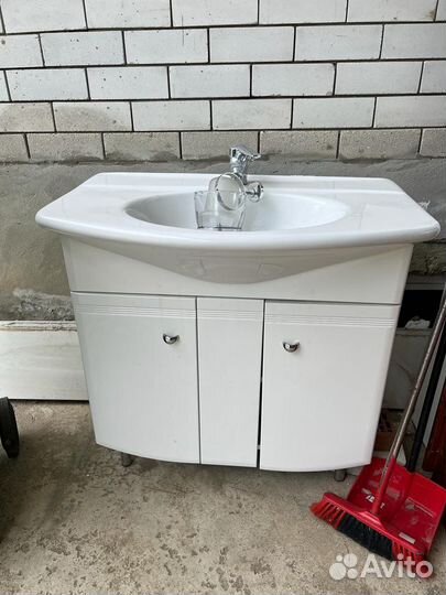 Мебель для ванной бу