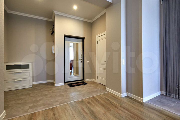 2-к. квартира, 60 м², 8/14 эт.