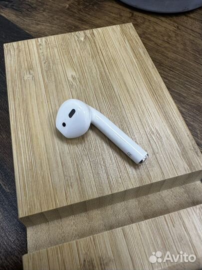 Правый наушник для AirPods 2. Новый