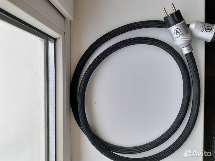 Силовой кабель xlo