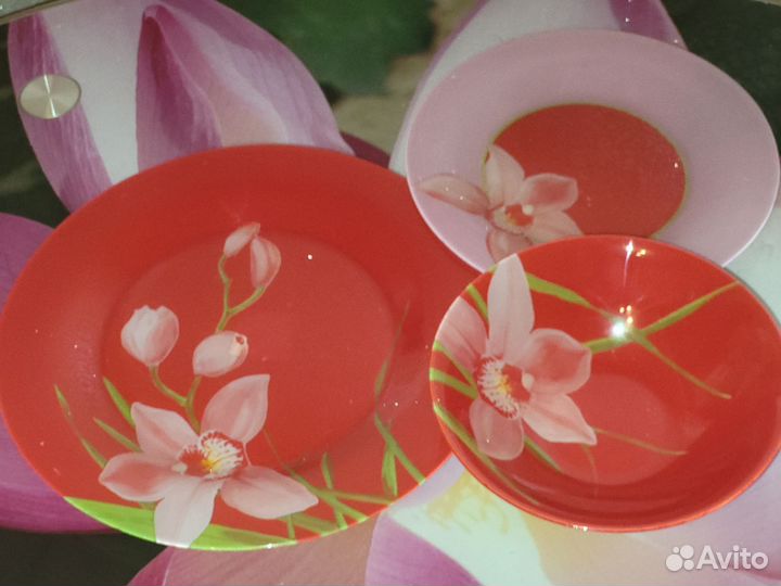 Люминарк Франция белые тарелки квадратная и кругл