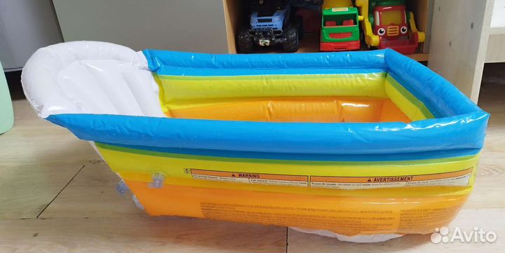 Надувная лодка для малышей