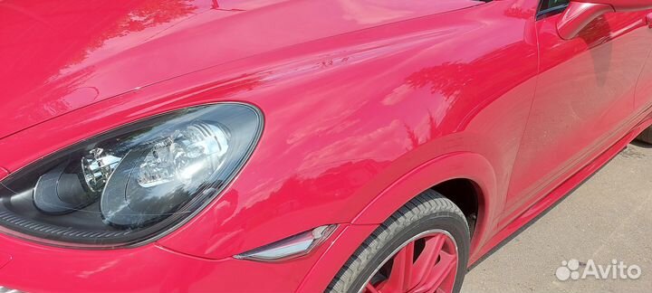 Левое крыло Porsche Cayenne 958 GTS