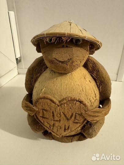 Фигурка обезьянка из кокосового ореха