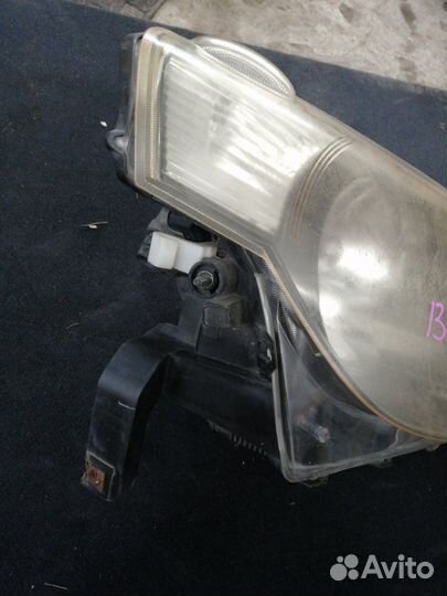 Фара передняя правая Nissan Lafesta B30