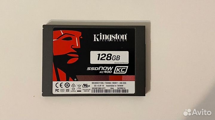 SSD-накопитель Kingston KC400 128 гб