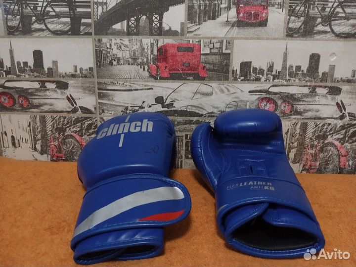 Боксерские перчатки 10 oz clinch