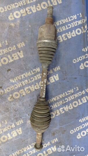 Левый привод Chevrolet Trailblazer внедорожник LL8