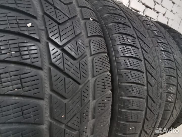 Pirelli Scorpion Winter 235/55 R18