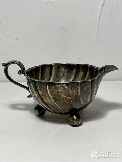 Сливочник, соусник антикварный, серебро 800 пробы