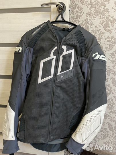 Мотокуртка